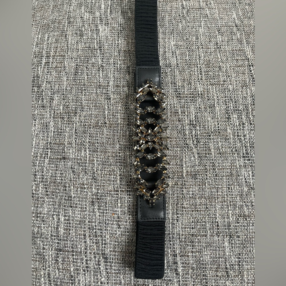 Cache stretch black belt with crystal grey stone”buckle”, gold trim ! - Picture 1 of 7